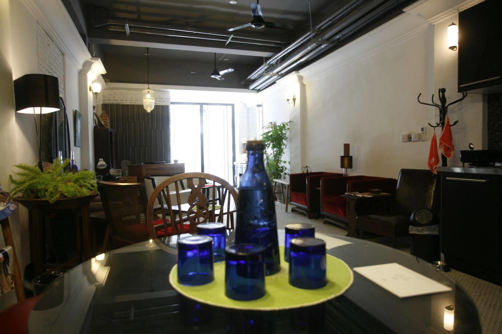白狗公寓amo B&B市區金三角 東大門夜市 Hualien Eksteriør bilde